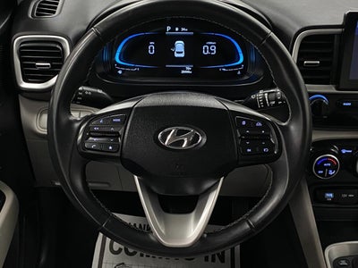 2025 Hyundai VENUE SEL IVT