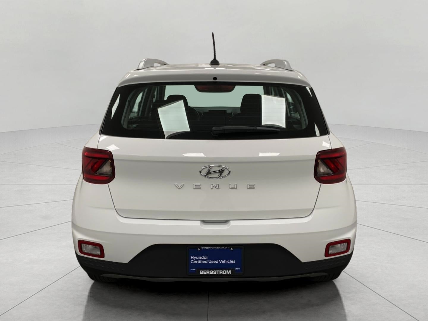2025 Hyundai VENUE SEL IVT