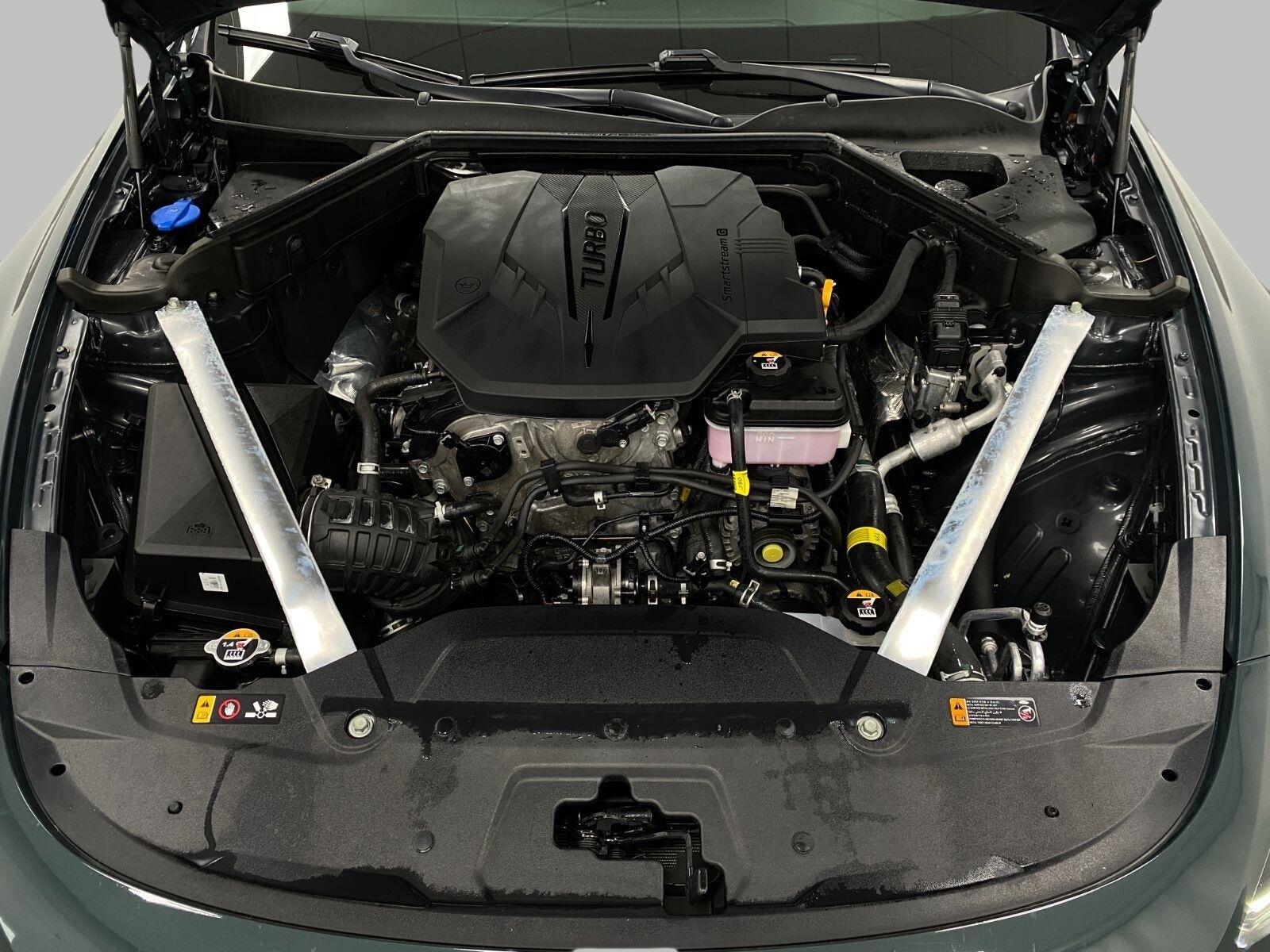 2022 Kia Stinger GT-Line AWD