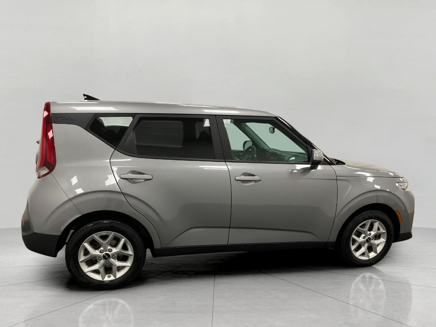 2022 Kia Soul LX IVT