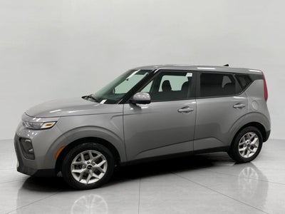 2022 Kia Soul LX IVT