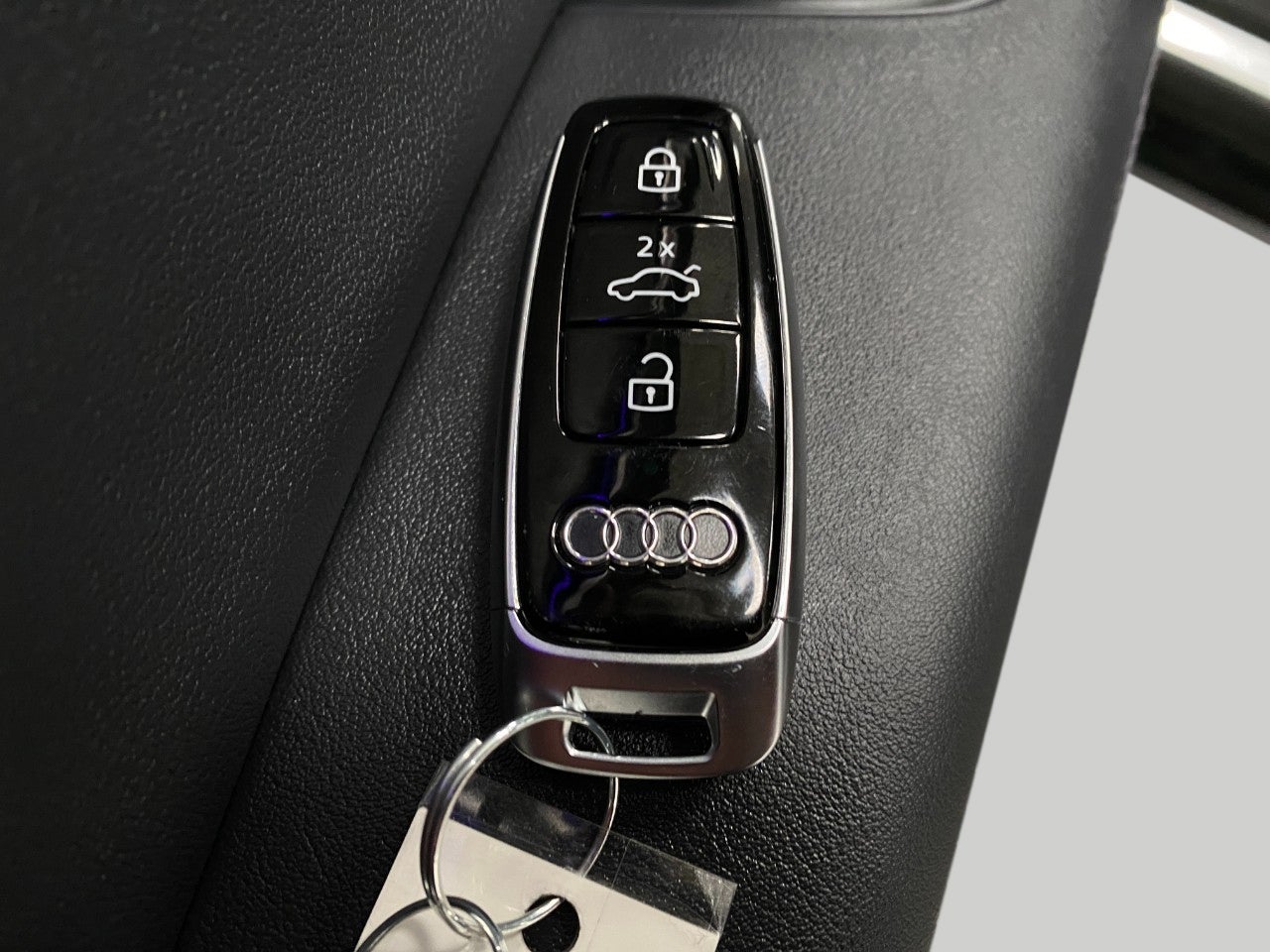 2023 Audi Q7 Prestige 55 TFSI quattro