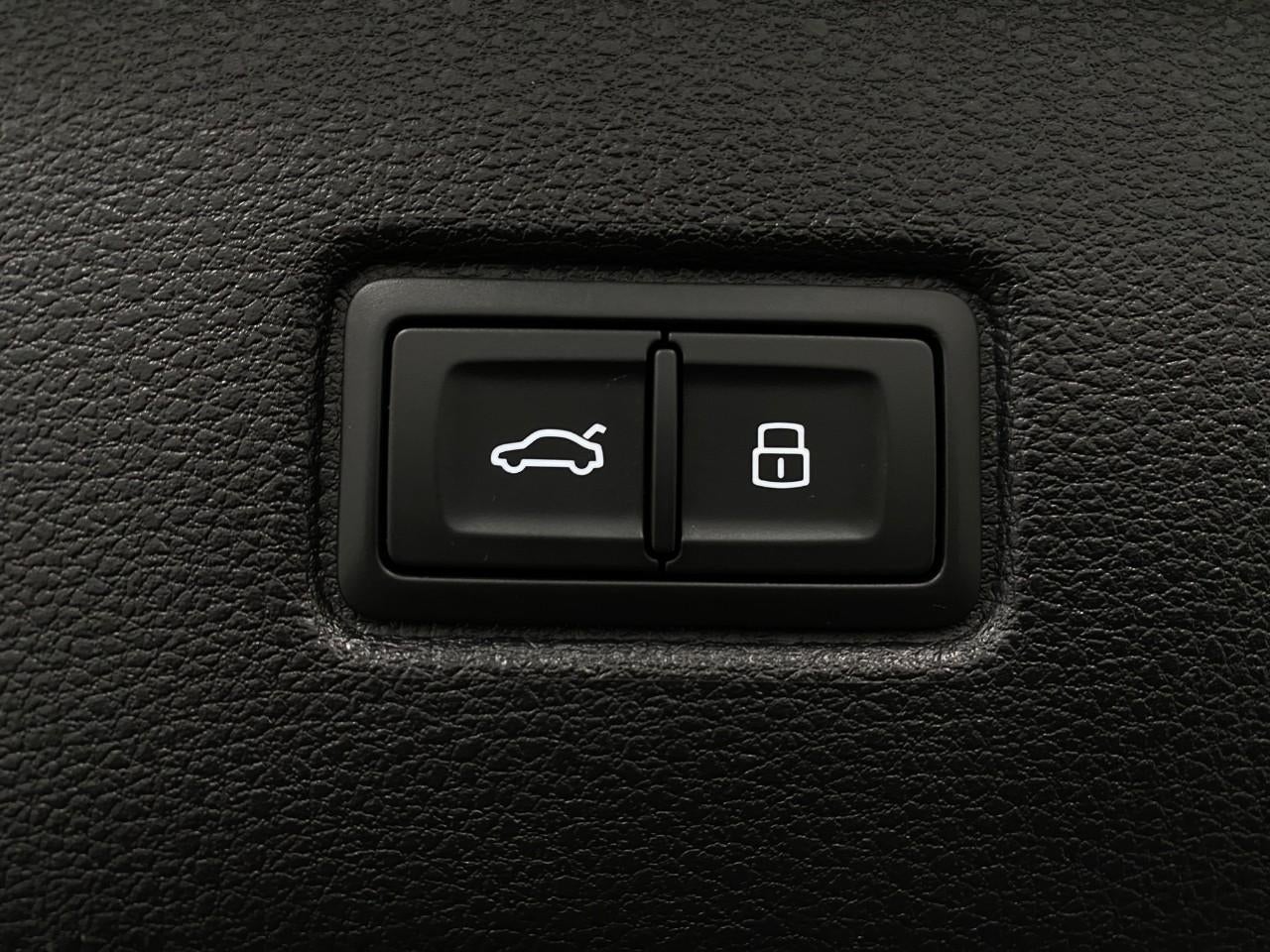 2023 Audi Q7 Prestige 55 TFSI quattro