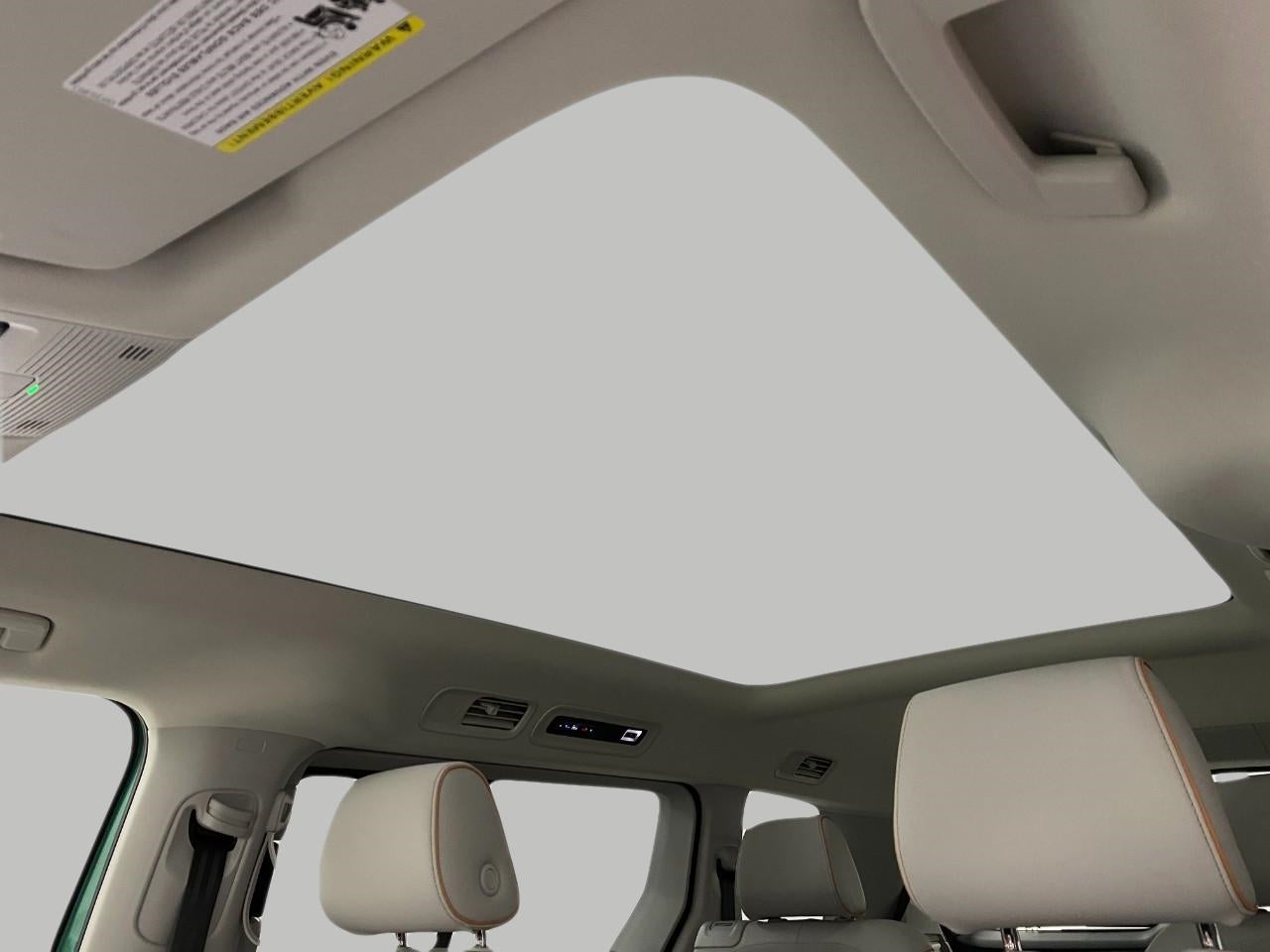 2025 Volkswagen ID. Buzz 1st Edition 4MOTION w/Two-Tone