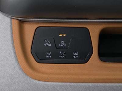 2025 Volkswagen ID. Buzz Pro S Plus 4MOTION w/Two-Tone