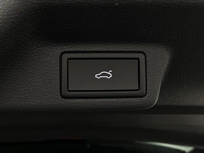 2025 Volkswagen ID. Buzz Pro S Plus 4MOTION w/Two-Tone