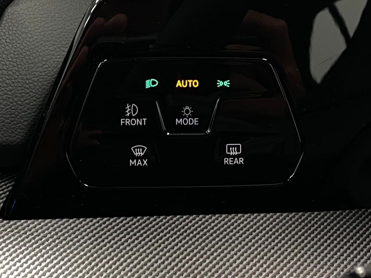 2025 Volkswagen Golf GTI 2.0T Autobahn DSG