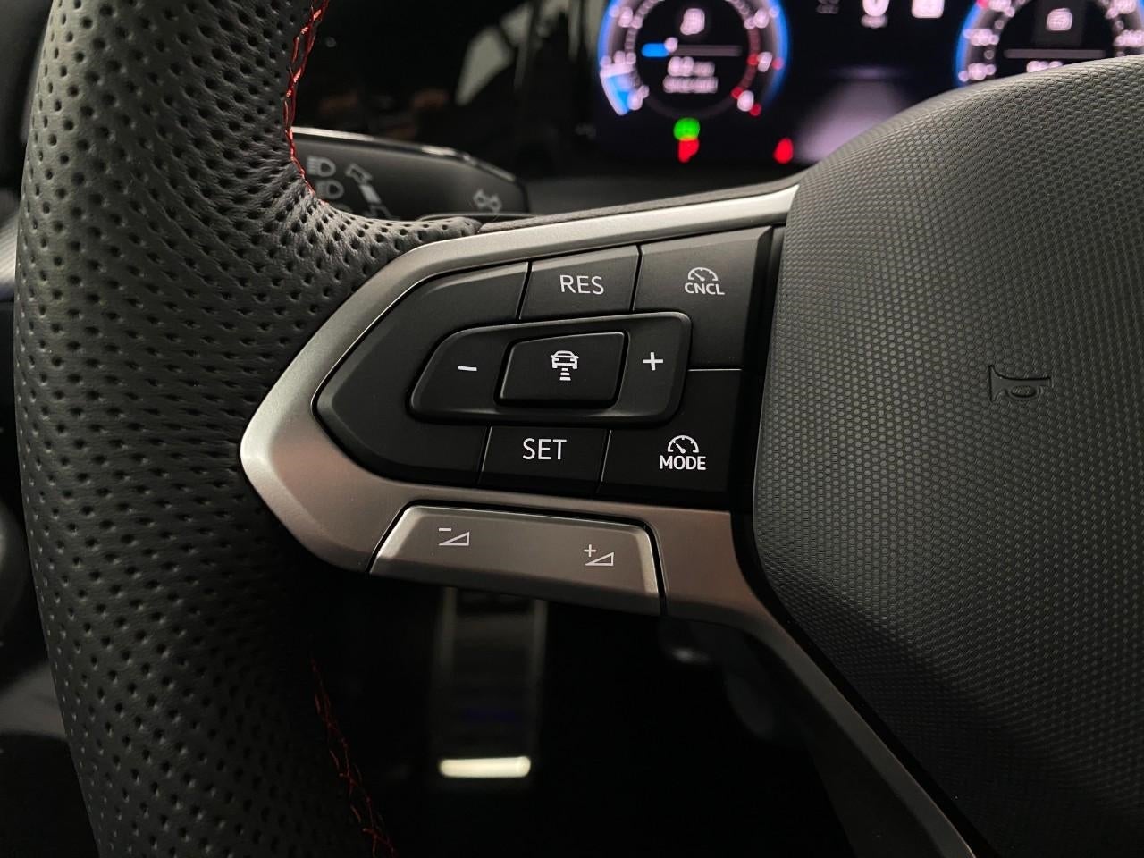 2025 Volkswagen Golf GTI 2.0T Autobahn DSG