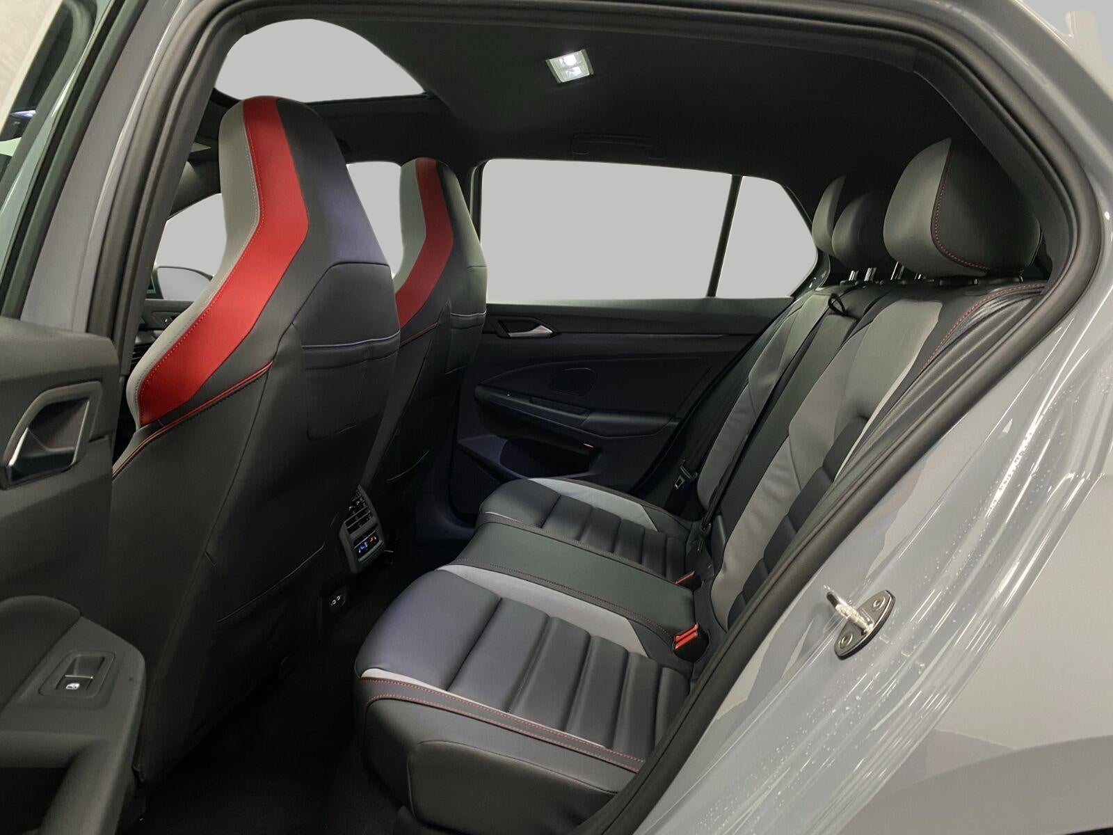 2026 Volkswagen Golf GTI 2.0T Autobahn DSG